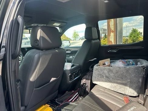 Certified 2023 Chevrolet Silverado 1500 High Country AWD/4WD image 24