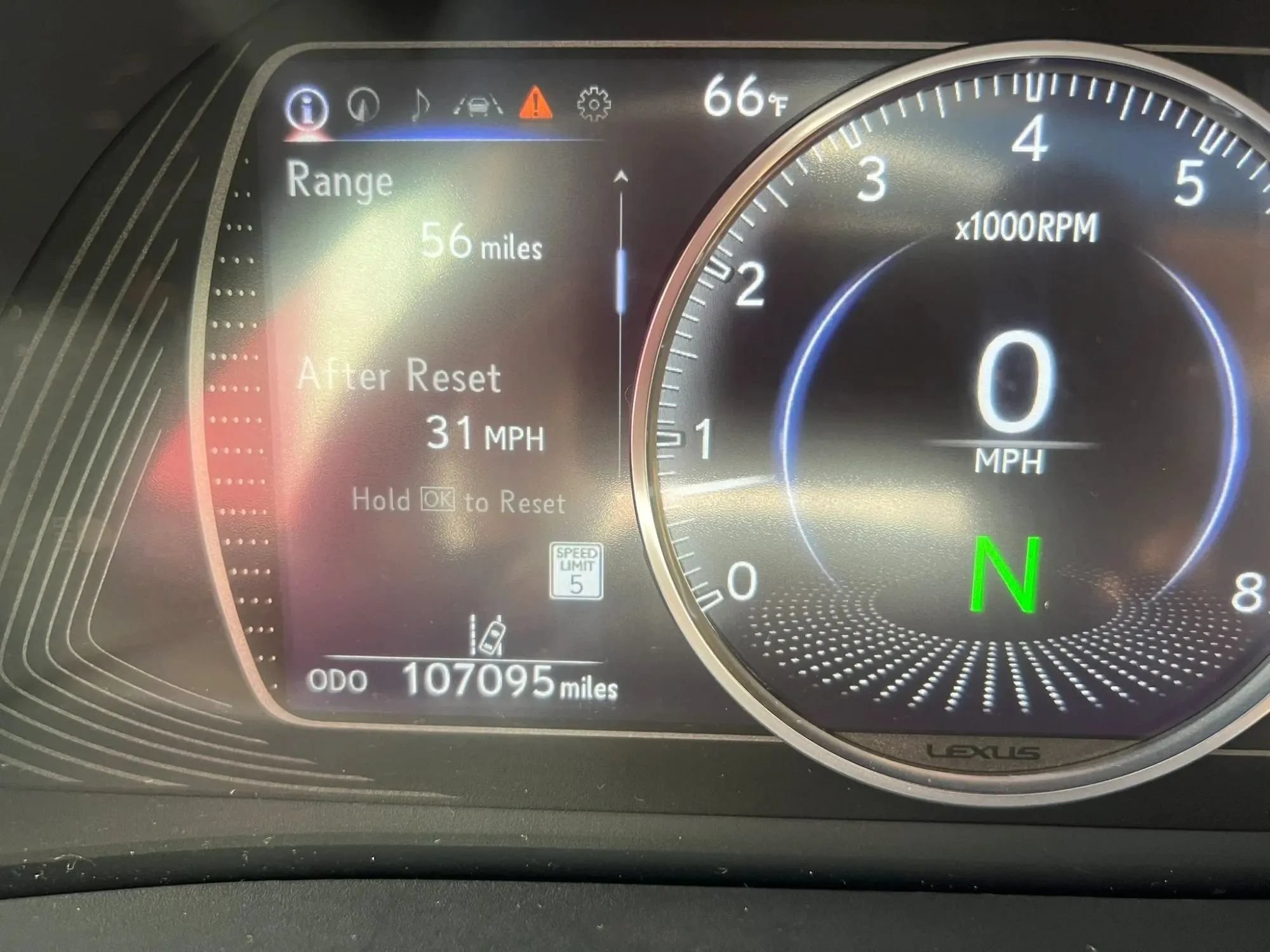 Used 2022 Lexus ES 350 w/ Premium Package FWD image 16