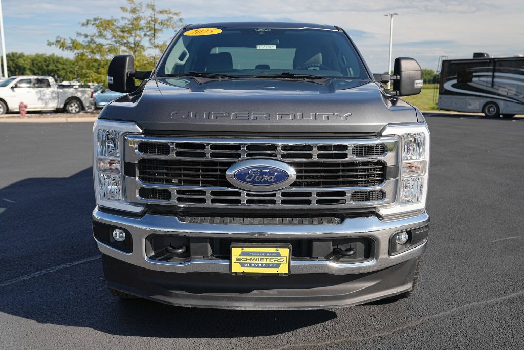 Used 2025 Ford F250 XLT AWD/4WD image 2