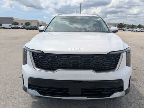 Certified 2026 Kia Sorento S AWD/4WD image 3