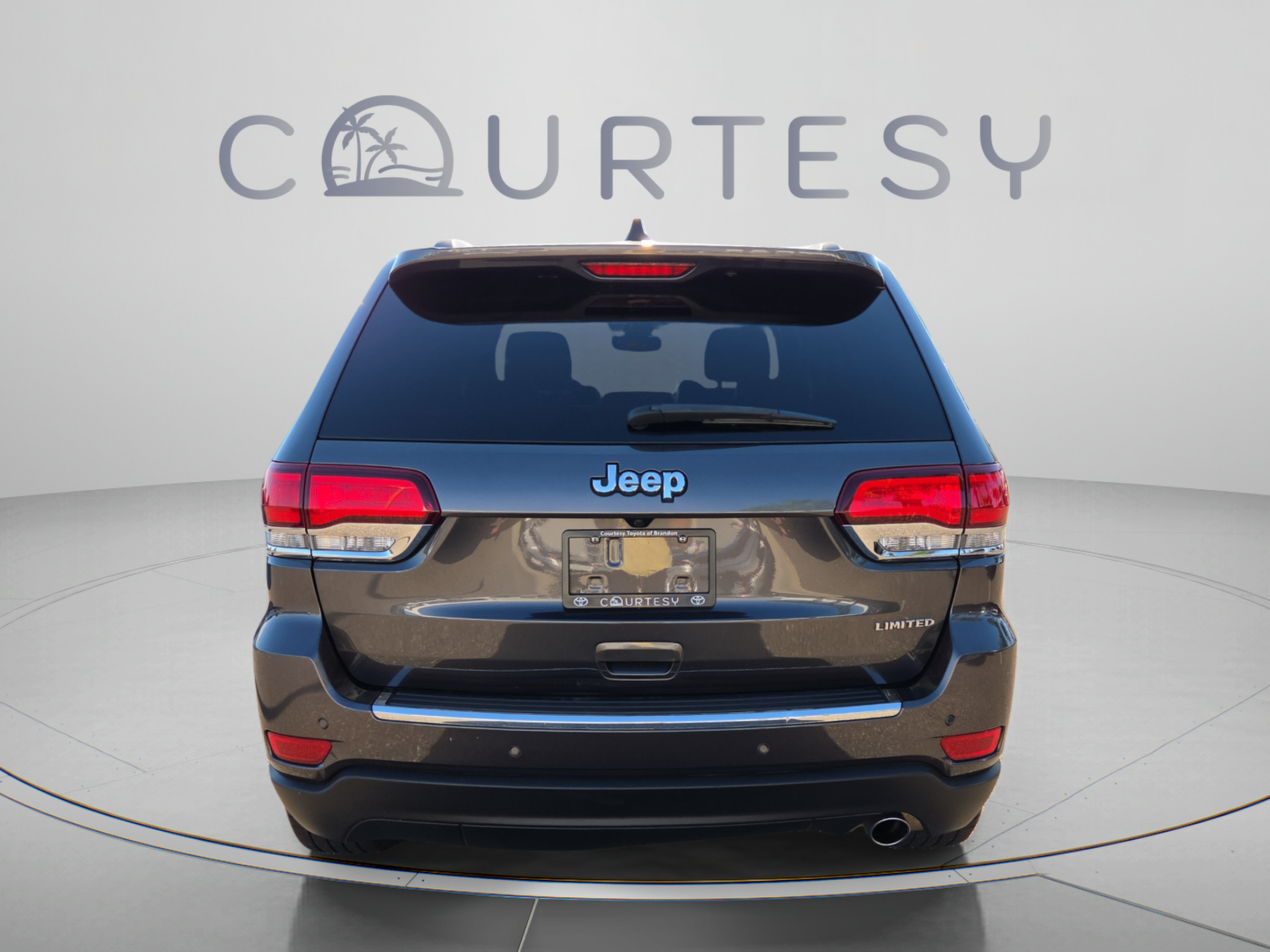 Used 2021 Jeep Grand Cherokee Limited w/ Luxury Group II RWD image 4