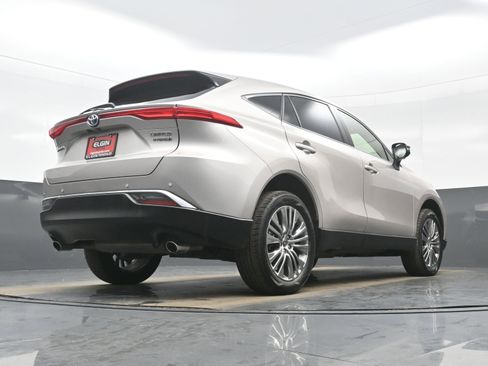 Used 2022 Toyota Venza Limited w/ Advanced Technology Package image 33