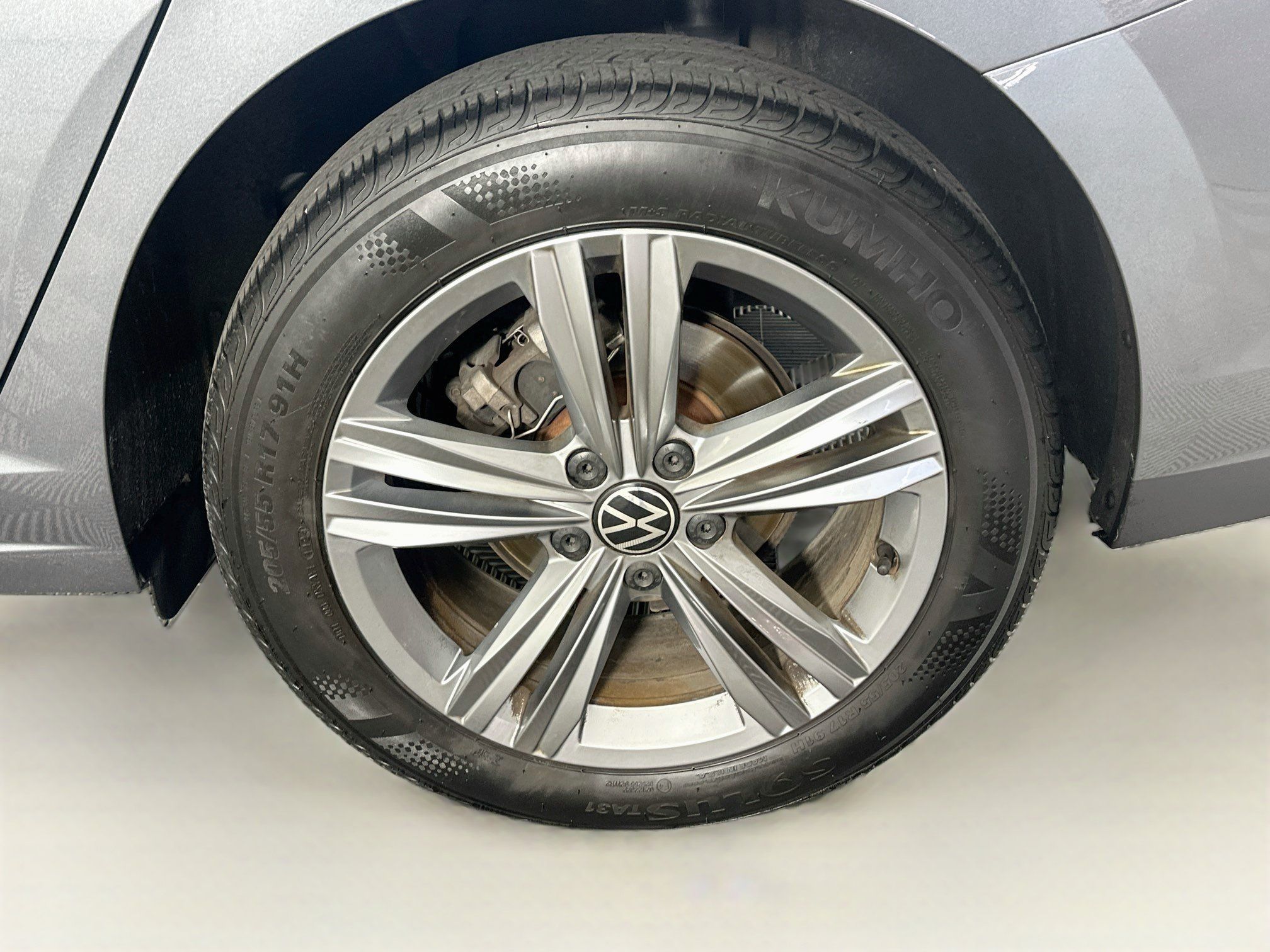 Used 2024 Volkswagen Jetta SE FWD image 11