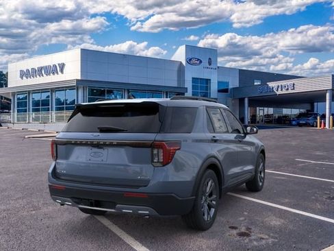 New 2026 Ford Explorer Active w/ Active Comfort Package AWD/4WD image 8