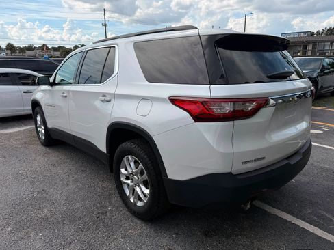 Used 2019 Chevrolet Traverse LT FWD image 4