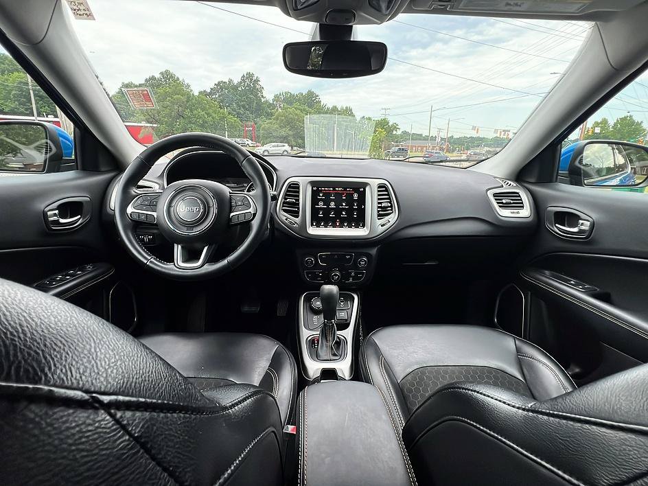 Used 2018 Jeep Compass Latitude w/ Popular Equipment Group AWD/4WD image 11