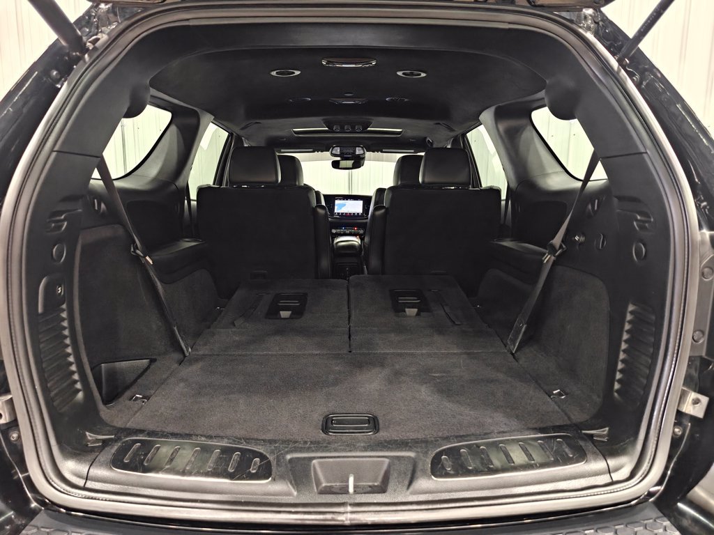 Used 2021 Dodge Durango R/T w/ Tow 'N Go Package AWD/4WD image 36