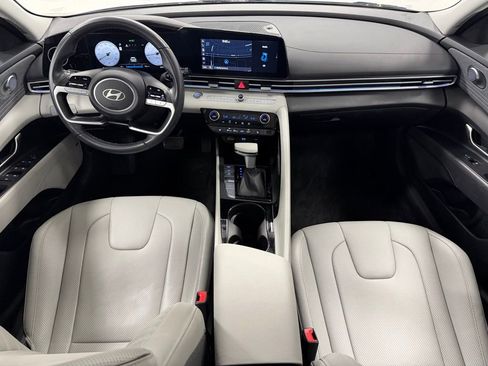 Certified 2024 Hyundai Elantra Limited image 16