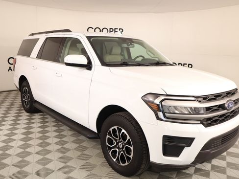 Used 2024 Ford Expedition Max XLT image 1