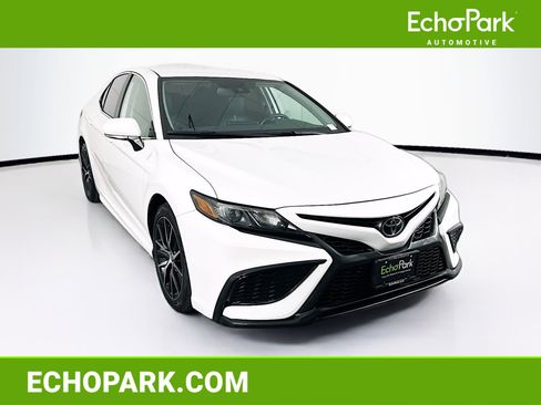 Used 2023 Toyota Camry SE w/ Convenience Package image 1
