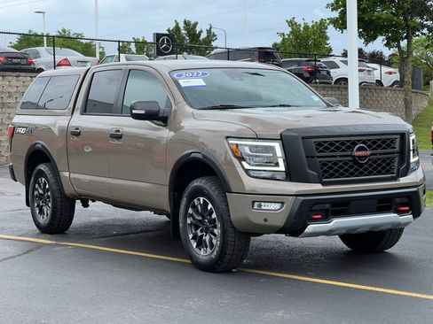 Used 2022 Nissan Titan PRO-4X w/ Pro-4x Convenience Package AWD/4WD image 44