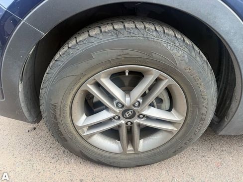 Used 2018 Hyundai Santa Fe Sport image 6