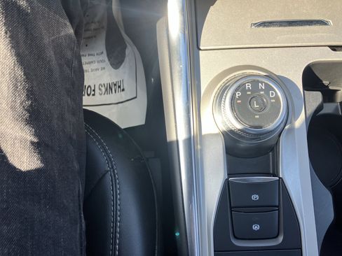 Used 2023 Ford Explorer XLT w/ Equipment Group 202A image 29