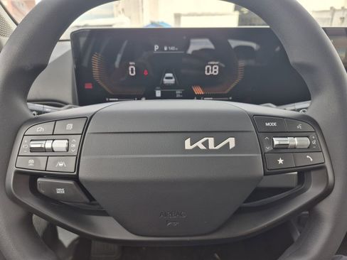 New 2026 Kia K4 LXS image 18