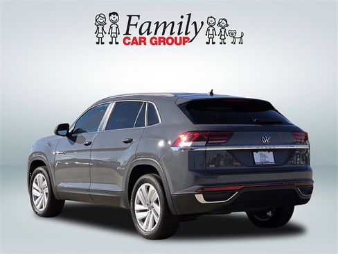 Used 2022 Volkswagen Atlas Cross Sport SE image 6