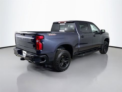 Used 2024 Chevrolet Silverado 1500 LT Trail Boss w/ Convenience Package II AWD/4WD image 9