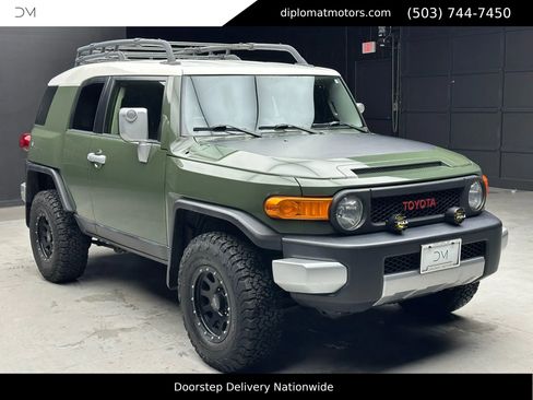 Used 2014 Toyota FJ Cruiser 4WD image 8