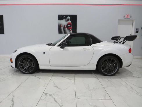 Used 2015 MAZDA MX-5 Miata Club RWD image 11