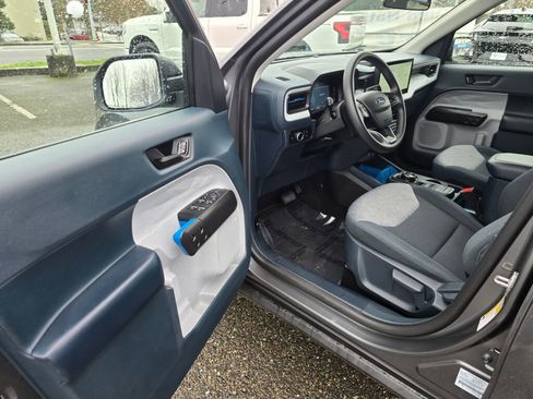 Used 2025 Ford Maverick XLT w/ Equipment Group 302A AWD/4WD image 14