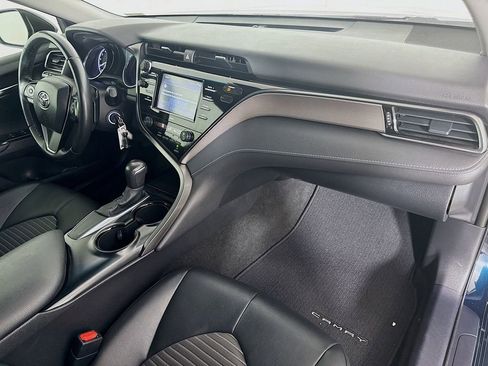 Used 2020 Toyota Camry SE image 28