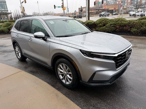 Used 2025 Honda CR-V EX-L image 3