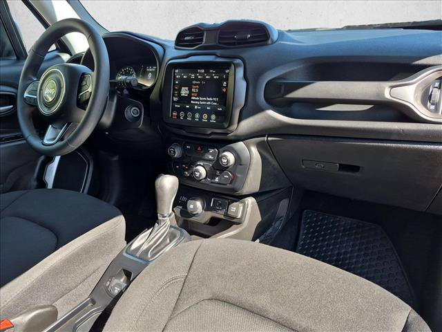 Used 2023 Jeep Renegade Latitude AWD/4WD image 21