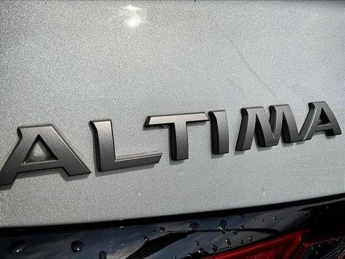 Certified 2023 Nissan Altima 2.5 S FWD image 27
