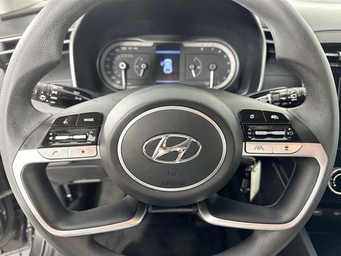 Used 2023 Hyundai Tucson SE image 17