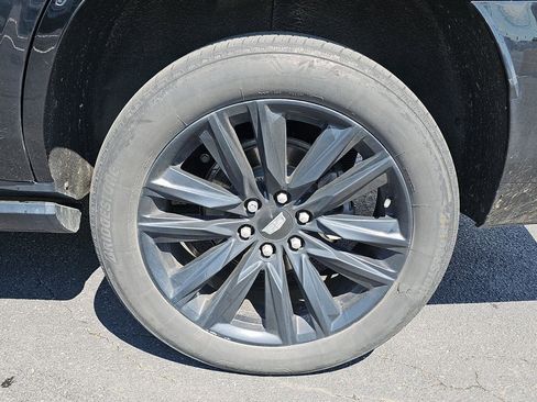 Certified 2023 Cadillac Escalade Sport Platinum AWD/4WD image 4