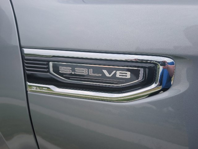 Used 2023 GMC Sierra 1500 SLT w/ SLT Premium Package AWD/4WD image 9
