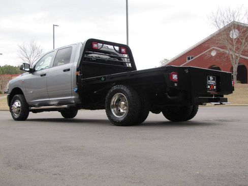 Used 2022 RAM 3500 Tradesman w/ Max Tow Package image 9