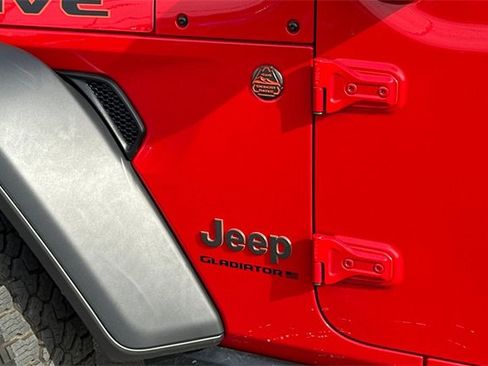 Certified 2023 Jeep Gladiator Mojave w/ Trailer Tow Package image 26