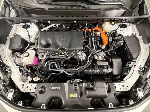 Certified 2025 Toyota RAV4 LE AWD/4WD image 30