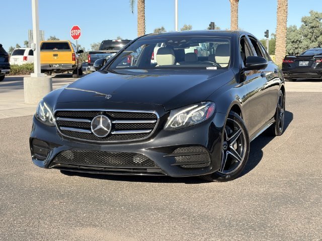 Used 2020 Mercedes-Benz E 350 4MATIC Sedan image 3