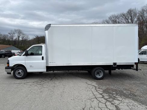 New 2026 GMC Savana 4500 w/ Power Convenience Package RWD image 2