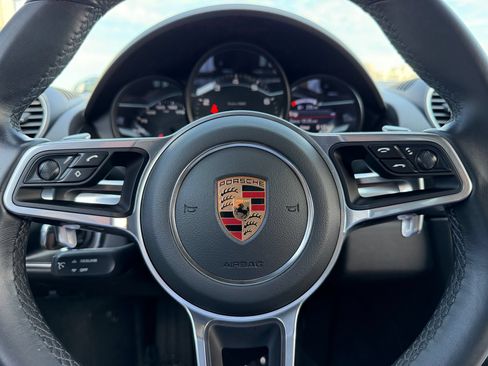 Certified 2024 Porsche 718 Boxster RWD image 11