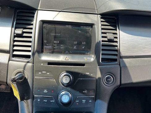 Used 2014 Ford Taurus SEL w/ Equipment Group 201A FWD image 5