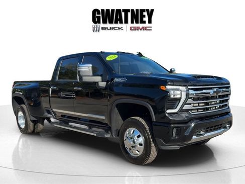 Used 2024 Chevrolet Silverado 3500 High Country w/ High Country Premium Package image 1