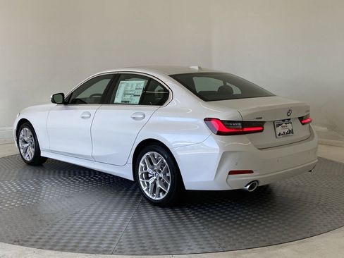 Used 2025 BMW 330i xDrive Sedan w/ Convenience Package image 3