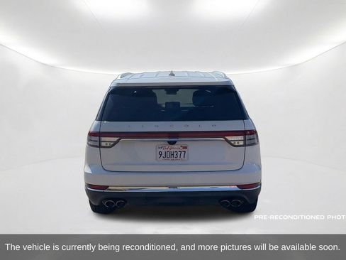 Used 2020 Lincoln Aviator Reserve w/ Class IV Trailer Tow Package RWD image 7