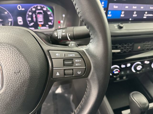 Used 2023 Honda Accord Sport image 12