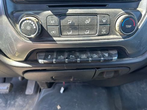 Used 2016 Chevrolet Silverado 2500 LT w/ LT Convenience Package image 23