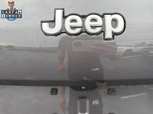Used 2025 Jeep Grand Cherokee L Laredo w/ Luxury Tech Group I AWD/4WD image 17