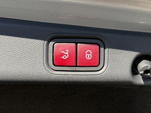 Used 2021 Mercedes-Benz E 350 Sedan w/ Premium Package image 14