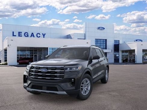 New 2026 Ford Explorer Active w/ Active Comfort Package RWD image 2