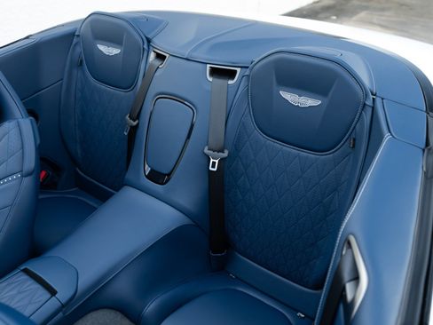 Used 2025 Aston Martin DB12 Convertible RWD image 33