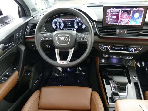 Used 2025 Audi Q5 e Premium Plus w/ Premium Plus Package AWD/4WD image 28