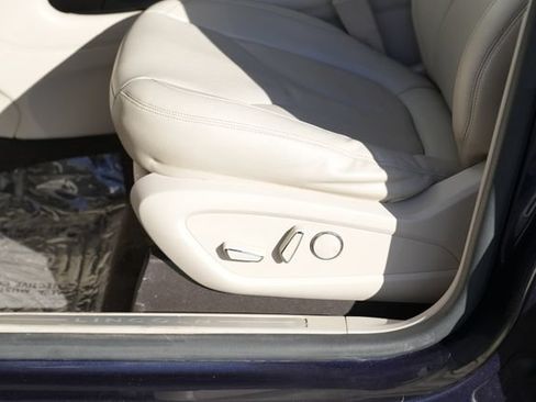 Used 2017 Lincoln MKC Premiere AWD/4WD image 18