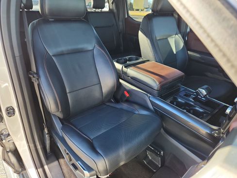 Used 2023 Ford F150 Lariat w/ Max Trailer Tow Package image 16