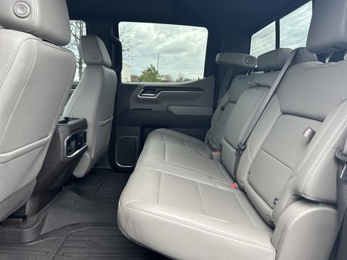 Used 2022 GMC Sierra 1500 SLT w/ SLT Premium Plus Package image 26